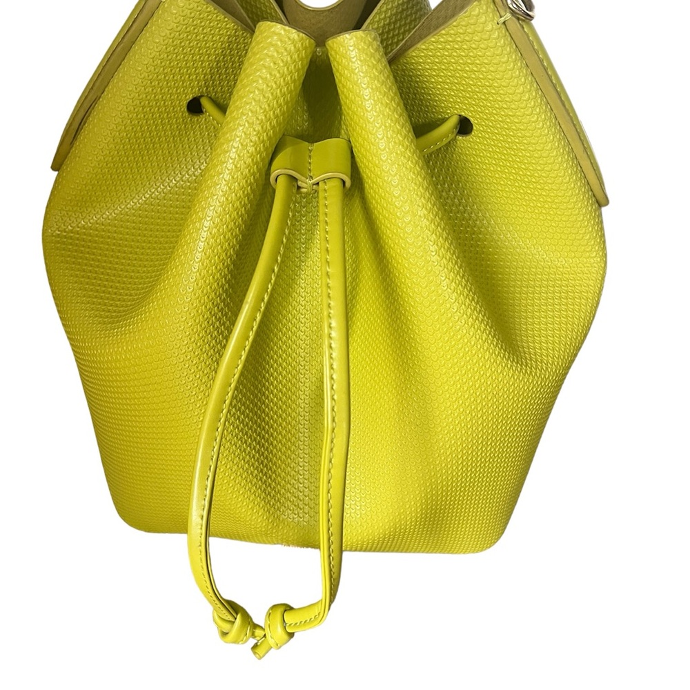 Lacoste Leather Bucket Bag RARE lime green color. - Picture 3 of 5